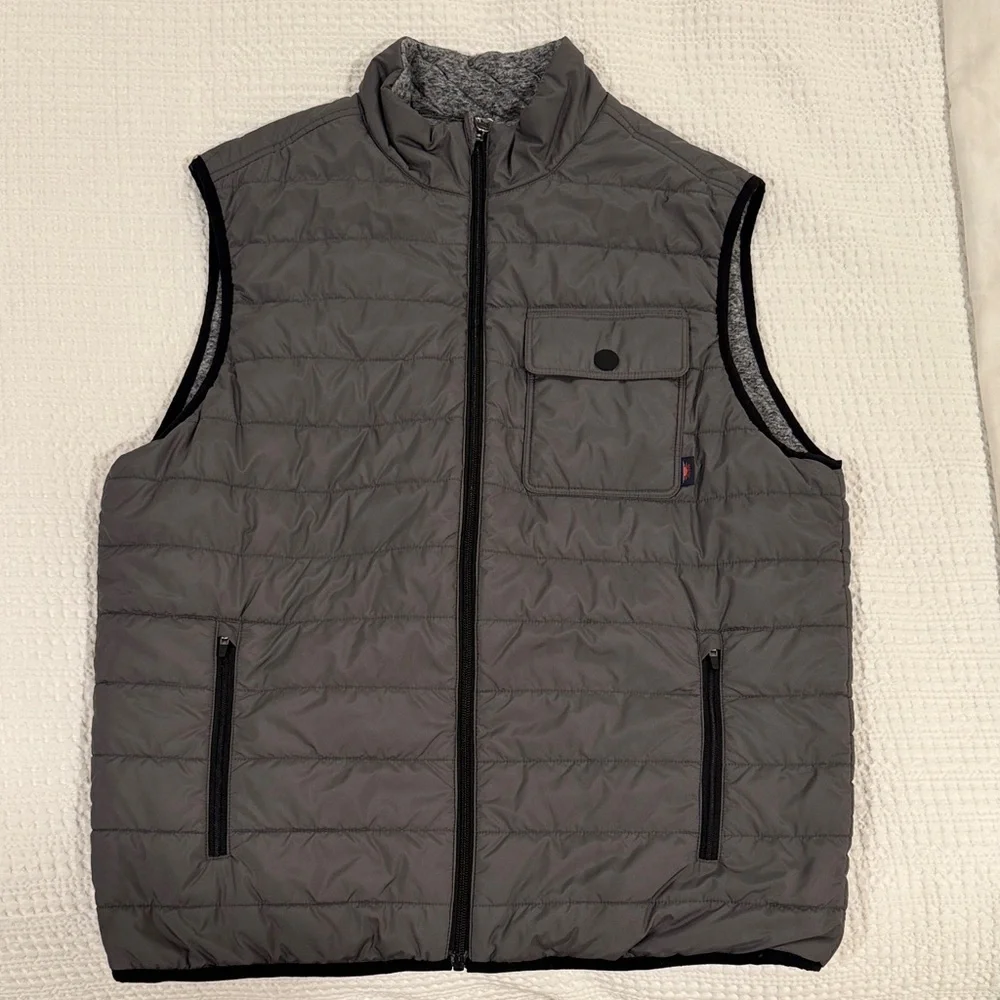 Faherty Men's Charcoal Reversible Vest - Picture 1 of 4